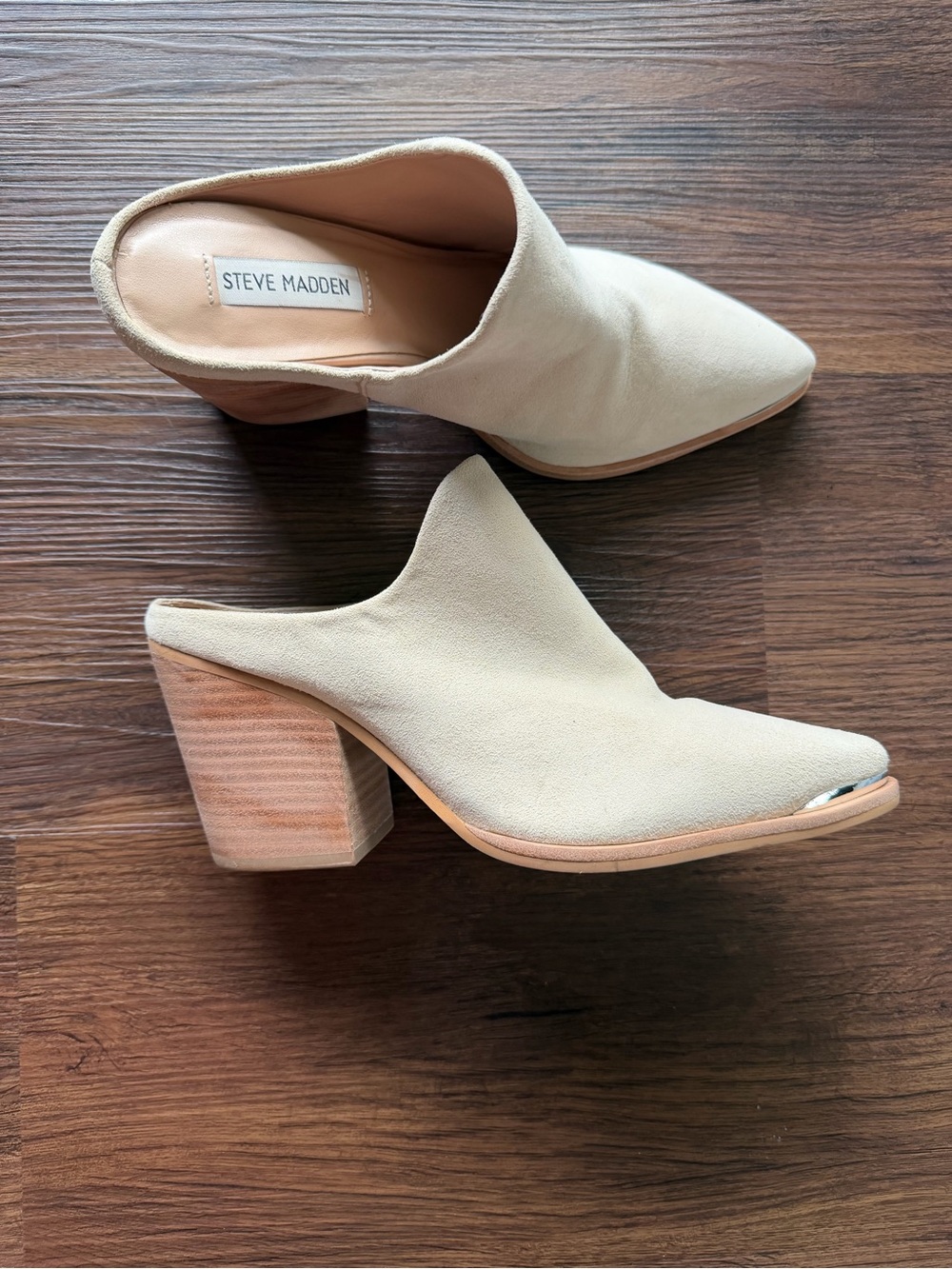 Women’s 8.5 Steve Madden Booties